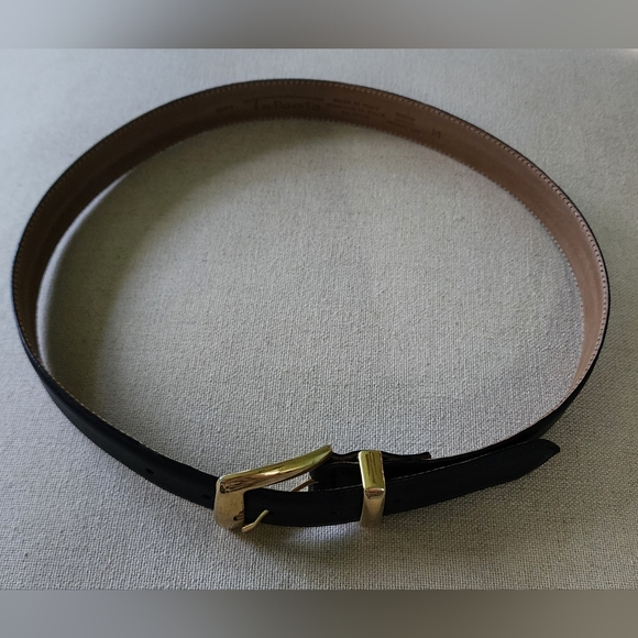Talbots Leather Belt Women's Size M Black Made in Italy Ibel Buckle #6009 - Picture 2 of 10